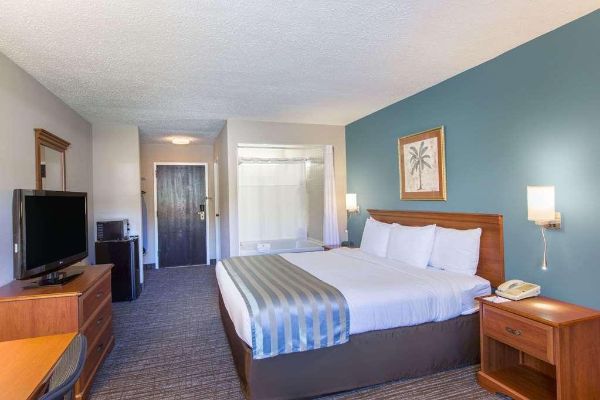 BAYMONT INN BARTONVILLE (Bartonsville)